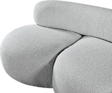 Venti Loveseat - Elegant Art Deco-Inspired Curved Design to Elevate Your Living Space Comfortably