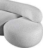 Venti Loveseat - Elegant Art Deco-Inspired Curved Design to Elevate Your Living Space Comfortably
