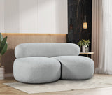 Venti Loveseat - Elegant Art Deco-Inspired Curved Design to Elevate Your Living Space Comfortably