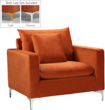 Naomi Velvet Chair – Luxurious Contemporary Design with Customizable Legs and Cozy Pillows Included