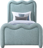 Gavin - Bed