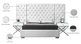 Grande Velvet Bed with Button Tufted Headboard – Stylish Modern Design for Luxurious Bedroom Decor