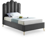 Lily - Bed