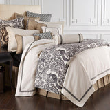 Liza White Matelassé Coverlet Set, Queen