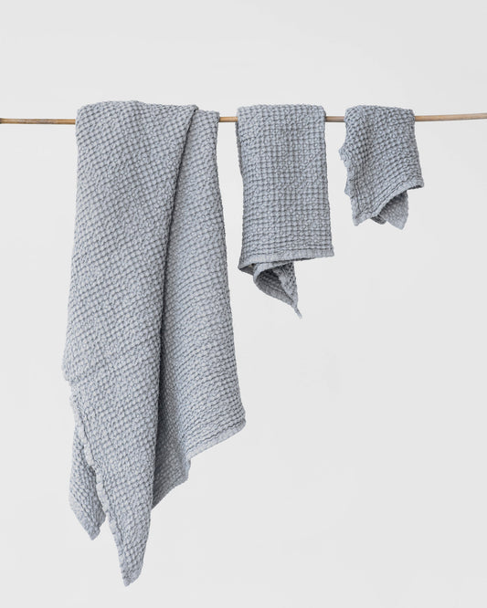 Light gray waffle towel set (3 pcs)