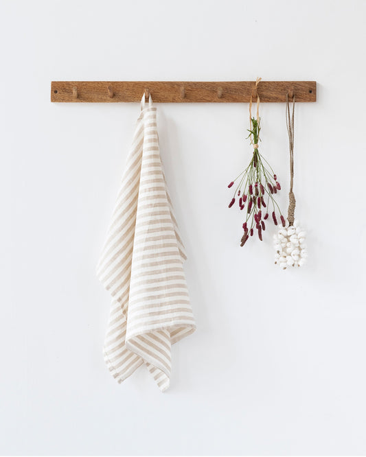 Linen tea towel in Striped in natural