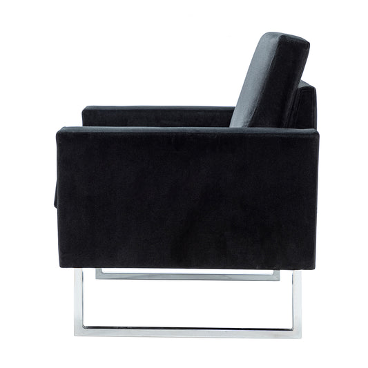 Gyaros Club Chair