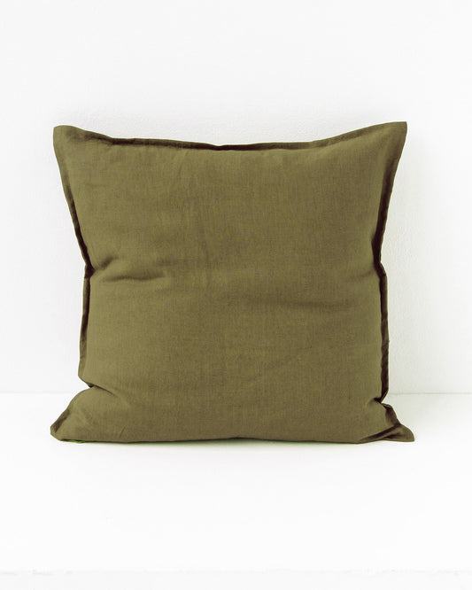 Pillow cover with buttons in Olive green