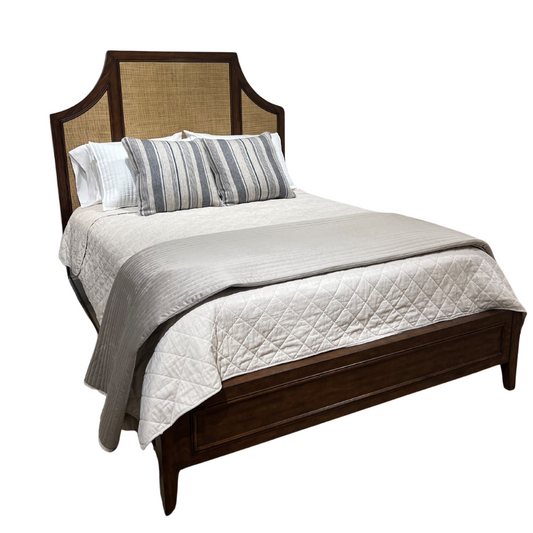 1107-20QB – Ventura Queen Bed
