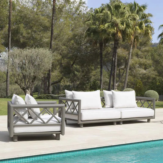 Outdoor Sofa Mandelieu
Greige finish | sunbrella canvas