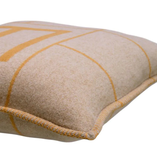 Cushion Rhoda S