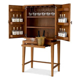 Bar Cabinet Borchard
Caramel oak veneer | woven rattan | bronze finish