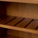 Bar Cabinet Borchard
Caramel oak veneer | woven rattan | bronze finish