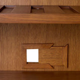 Bar Cabinet Borchard
Caramel oak veneer | woven rattan | bronze finish