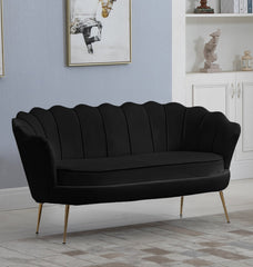 Gardenia Velvet Loveseat