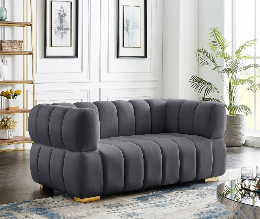 Gwen Velvet Loveseat