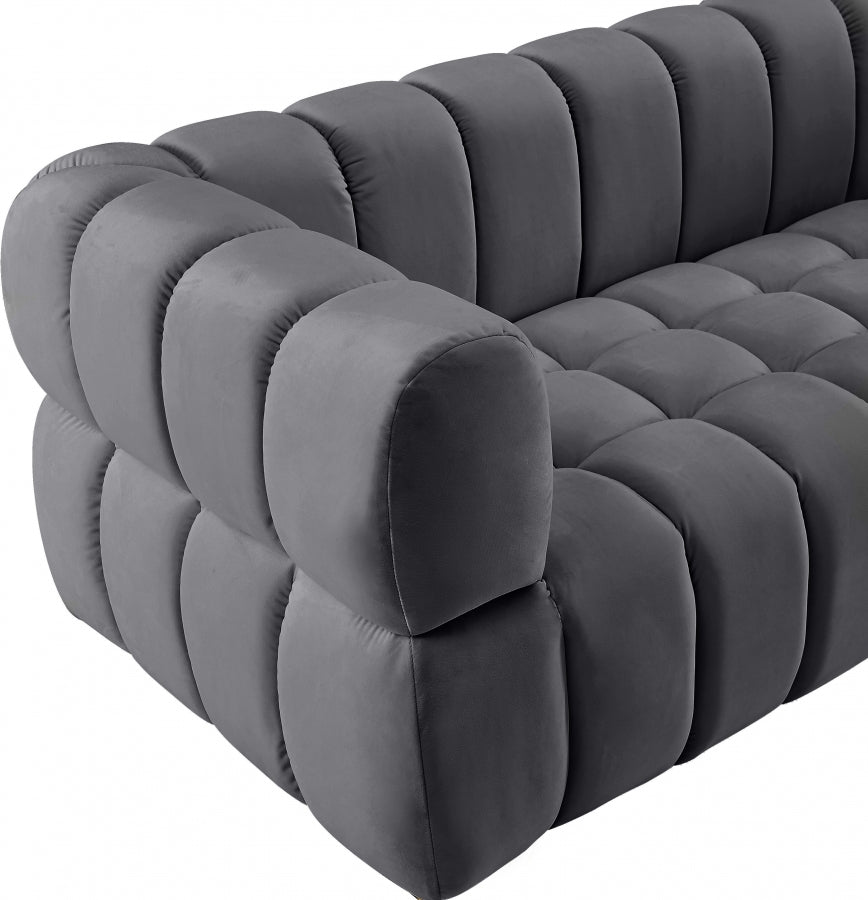 Gwen Velvet Loveseat