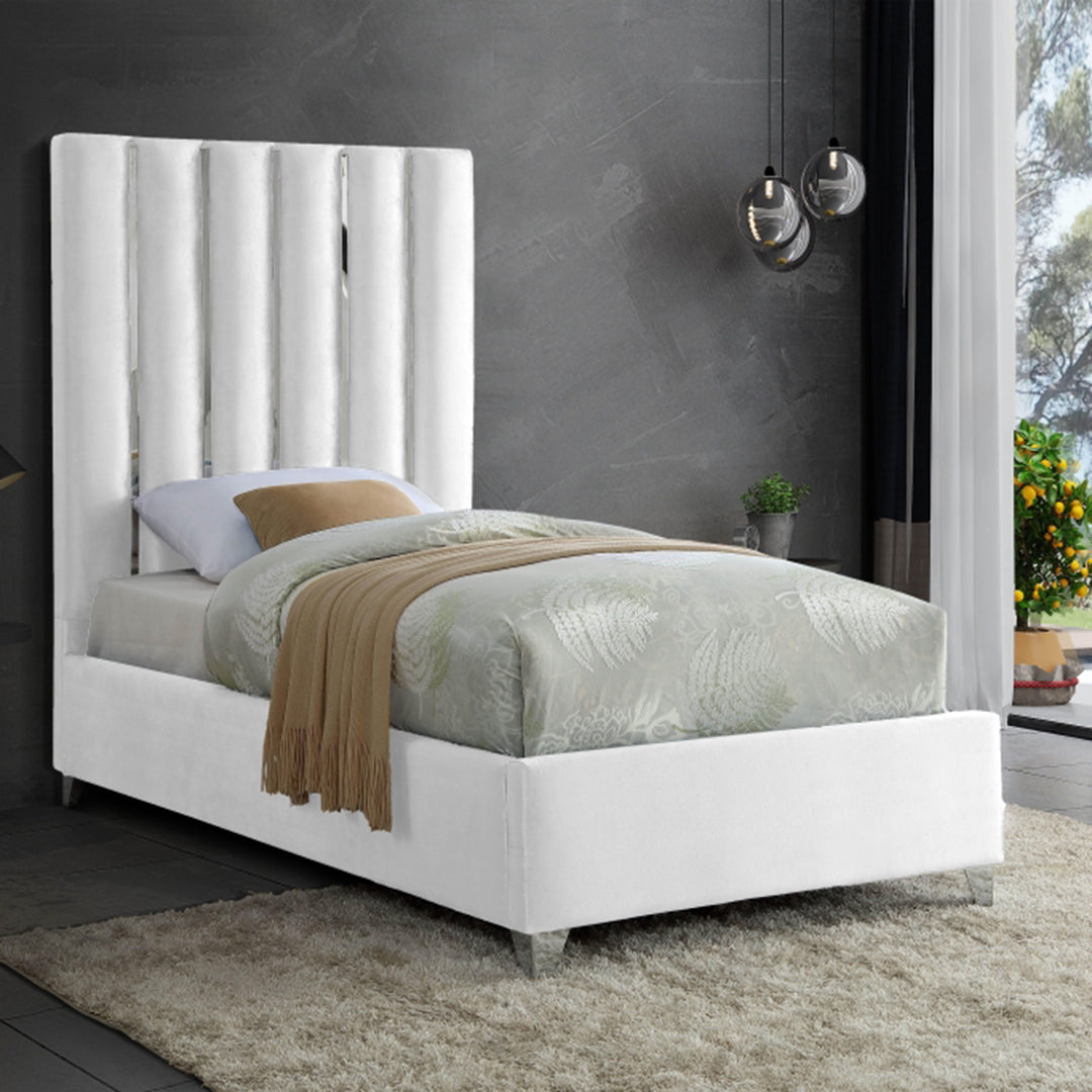 Enzo Velvet Bed