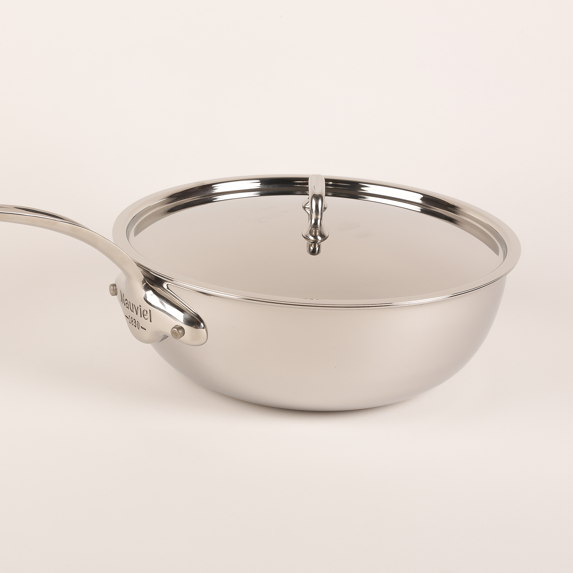 Mauviel M'URBAN 4 Tri-Ply Curved Splayed Saute Pan With Lid, Cast Stainless Steel Handle, 2.1-Qt