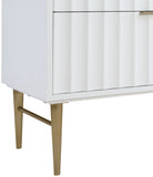 Modernist Quartz Bathroom Vanity with Elegant White Finish and Contemporary Gold Accents Design