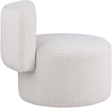 Como Contemporary Accent Chair with Curved Back Design for Stylish Home Decor and Comfort