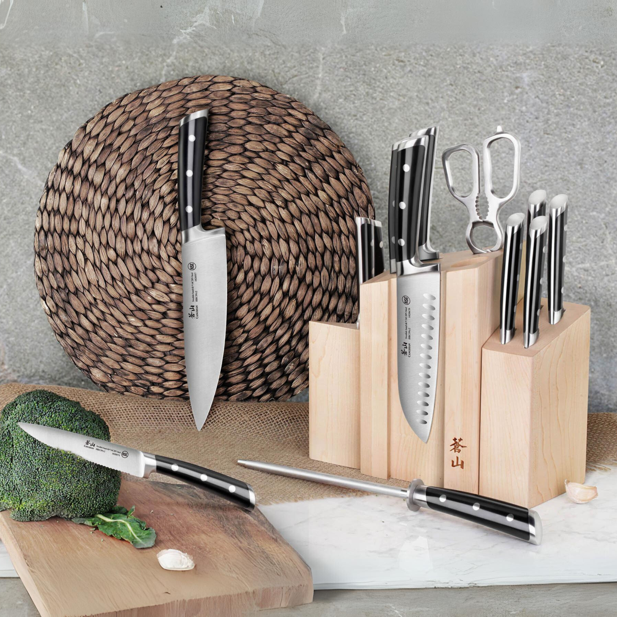 TS Series Magnetic Knife Block Set, Forged Swedish 14C28N Steel, DENALI Maple Block, 1021431