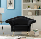 Lips Velvet Chair - Luxurious Boudoir-Inspired Design with Gold Metal Legs for Modern Living Spaces