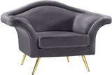 Lips Velvet Chair - Luxurious Boudoir-Inspired Design with Gold Metal Legs for Modern Living Spaces