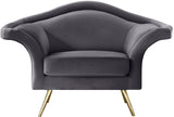 Lips Velvet Chair - Luxurious Boudoir-Inspired Design with Gold Metal Legs for Modern Living Spaces