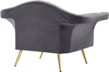 Lips Velvet Chair - Luxurious Boudoir-Inspired Design with Gold Metal Legs for Modern Living Spaces