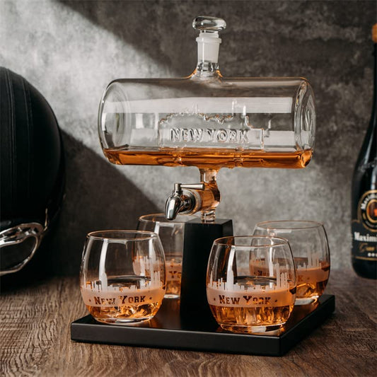 Wine & Whiskey Decanter Set 1100ml with 4 Whiskey Glasses