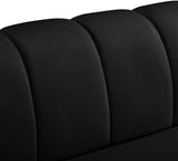 Beaumont Velvet Modern Chair – Luxurious Black Upholstery with Gold-Tipped Legs & Deep Tufting Comfort