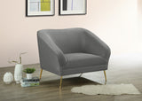 Hermosa Velvet Chair - Luxurious Mid-Century Design with Elegant Gold Legs and Curved Back for Style