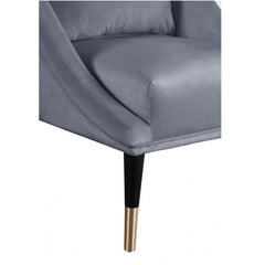 Elegante Velvet Chair