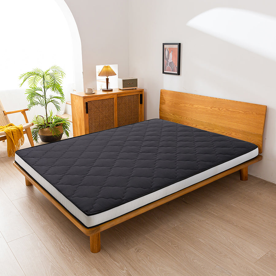 MAXYOYO New Super Thick Folding Japanese Floor Mattress, Black