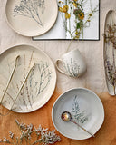 Beige botanical stoneware plate v1