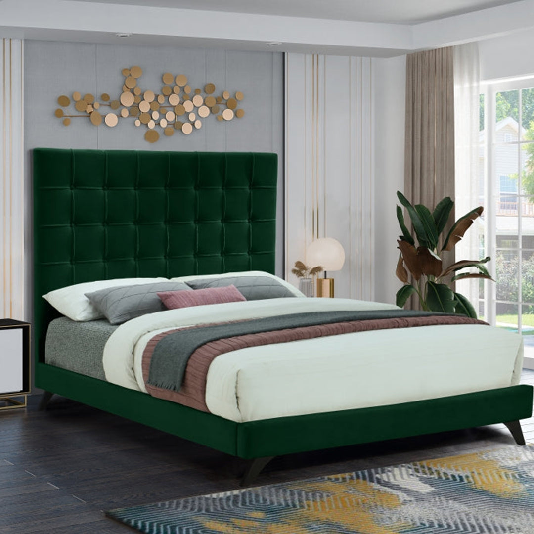 Elly Velvet Queen Bed