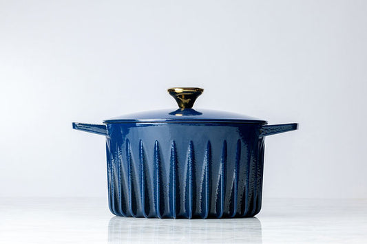 Blue Dutch oven