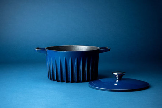 Blue Dutch oven