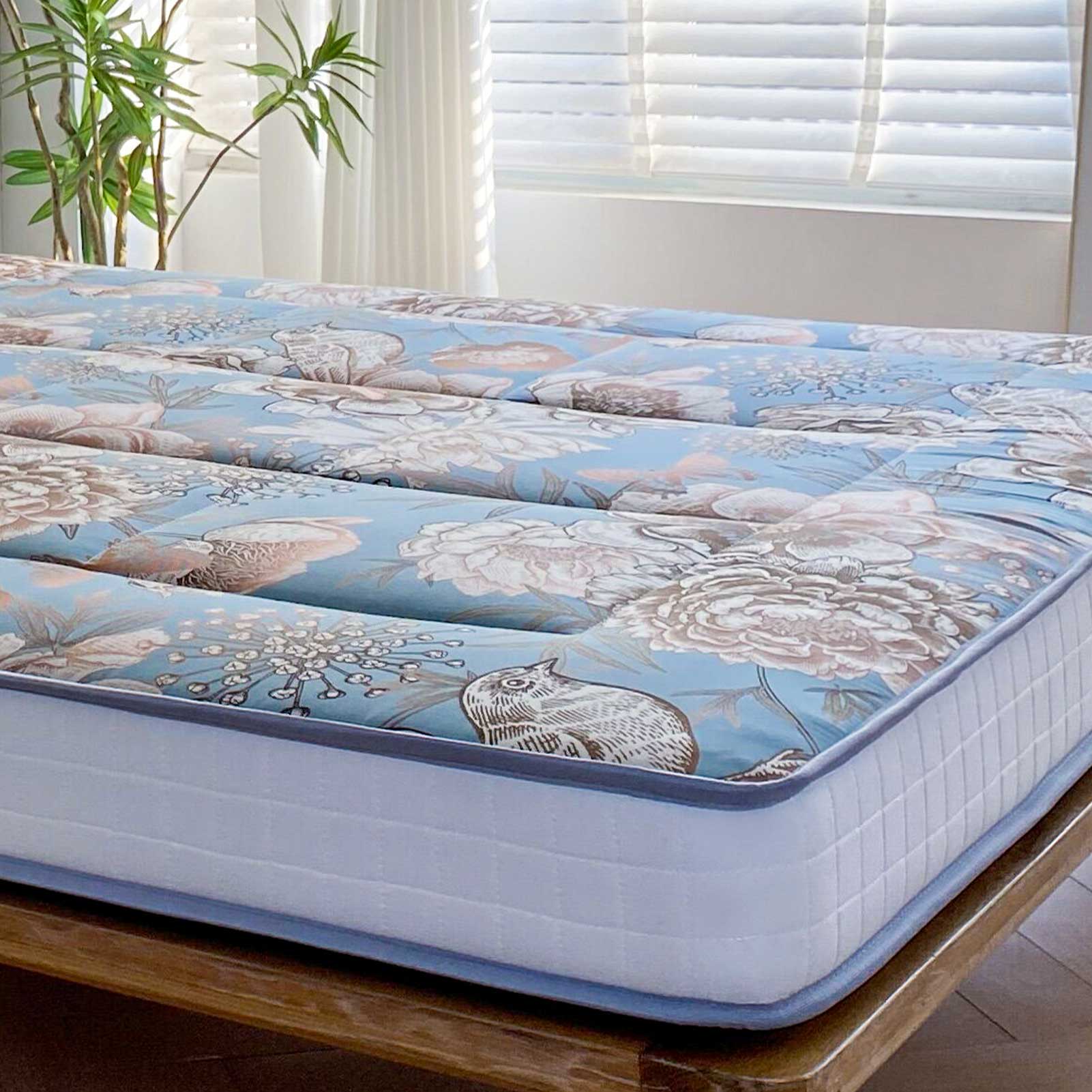 MAXYOYO Padded Japanese Floor Mattress,  Floral Printed Futon Mattress Folding Sleeping Pad