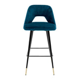 Bar Stool Avorio
Roche blue velvet | black & brass finish legs