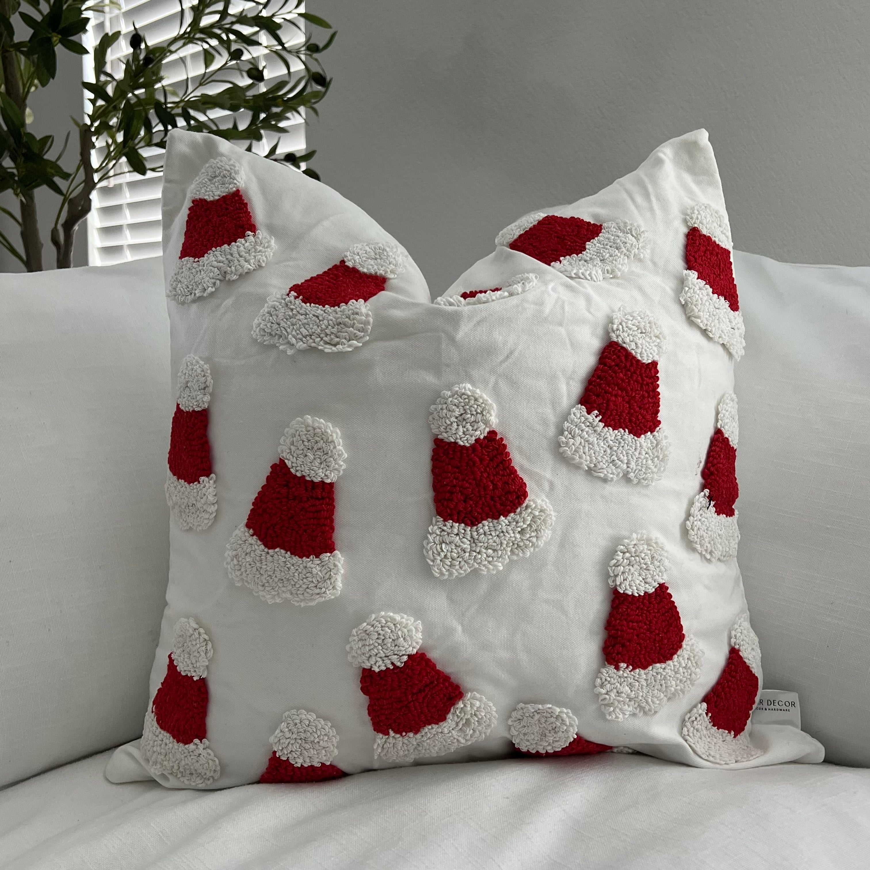 Tufted Santa Pillow Cover, 20x20 inch