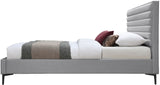 Hunter Contemporary Linen Textured Fabric Bed with Deep Tufted Headboard and Matte Black Legs