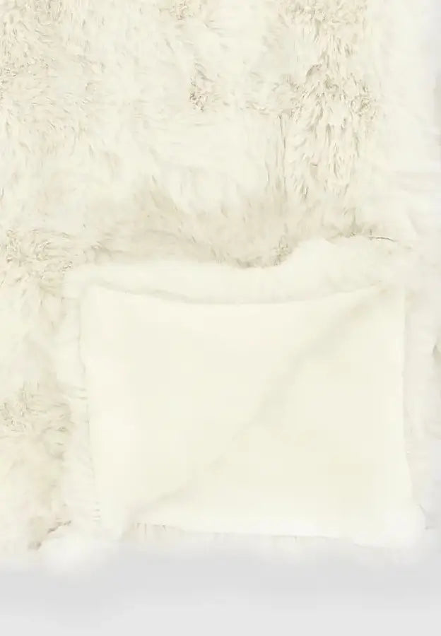 Snug Faux Fur Throw