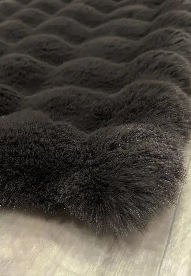 Snug Faux Fur Throw