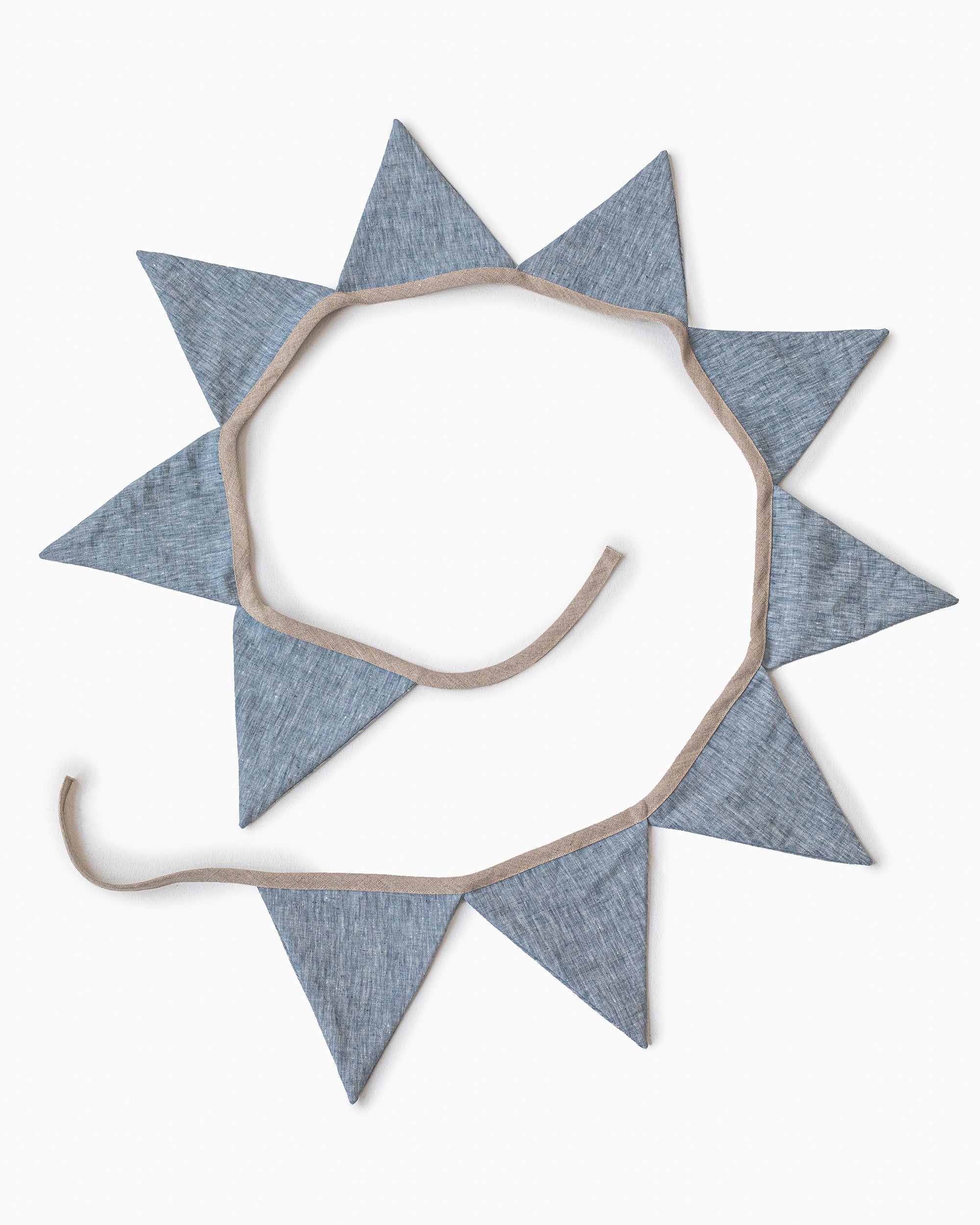 Linen bunting in Blue melange