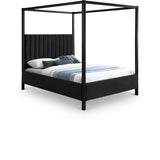 Kelly - Bed