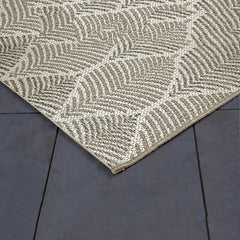 Foliage White Neutral Indoor Outdoor Polypropylene Area Rug 8x10