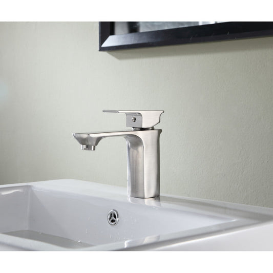 Promenade Single Hole Single Handle Bathroom Faucet in Brushed Nickel