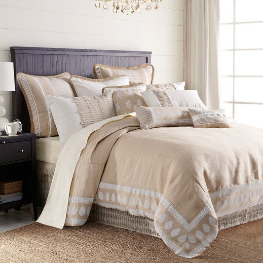 Newport Framed Throw Pillow w/ Trim